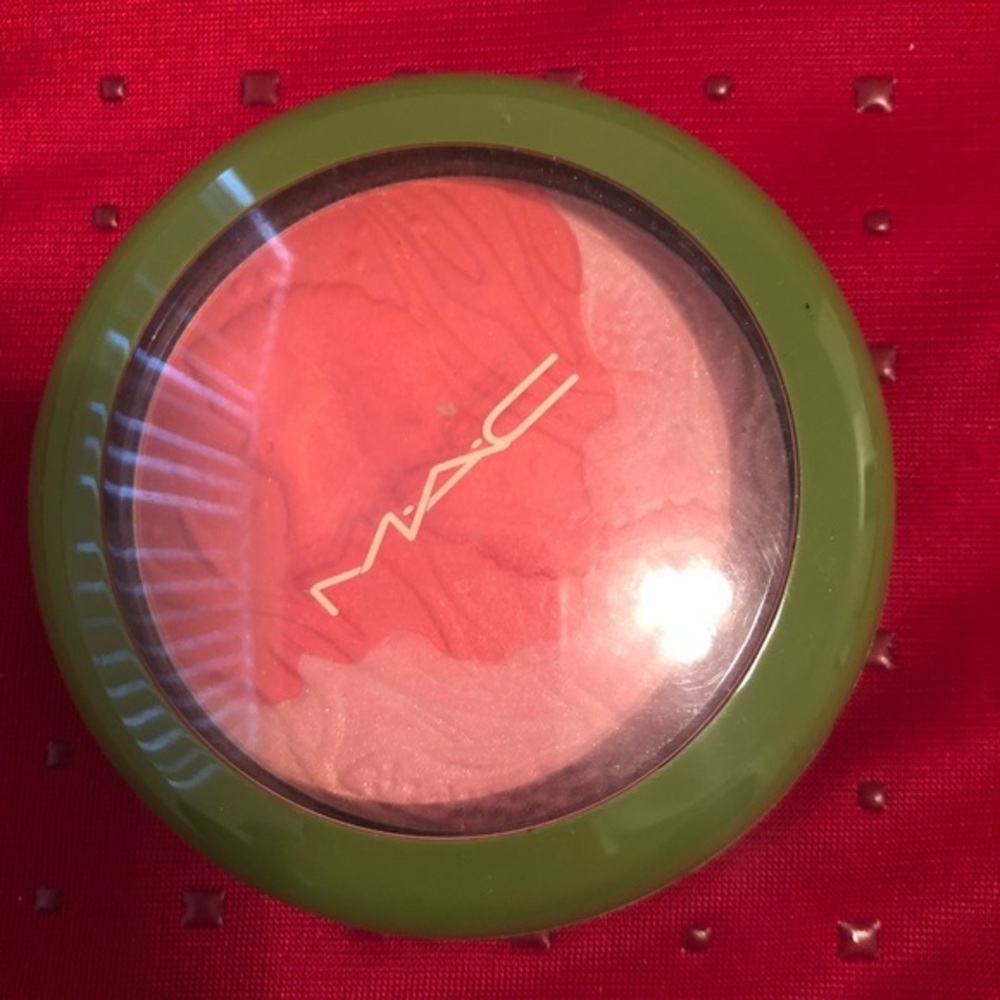MAC Marine Life Highlighter